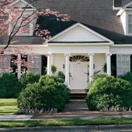 Entryway Boxwoods Van Chaplin, Tina Cornett